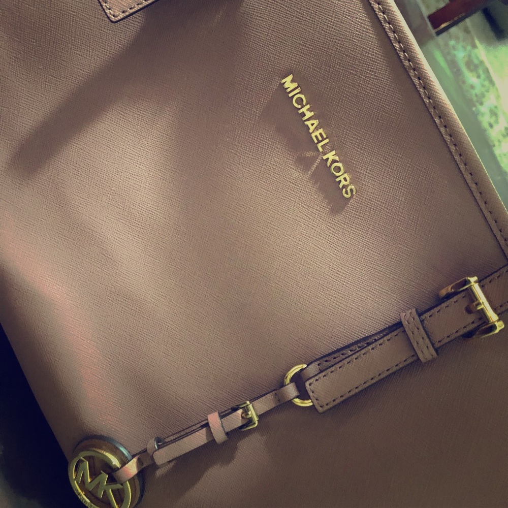 Michael Kors Mauve Purse